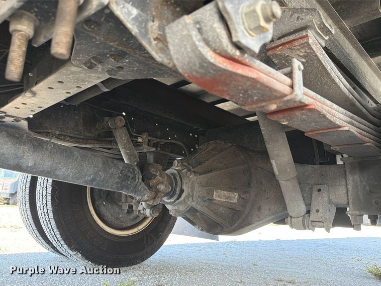 image for item YA5355 2017 Isuzu NPR box truck