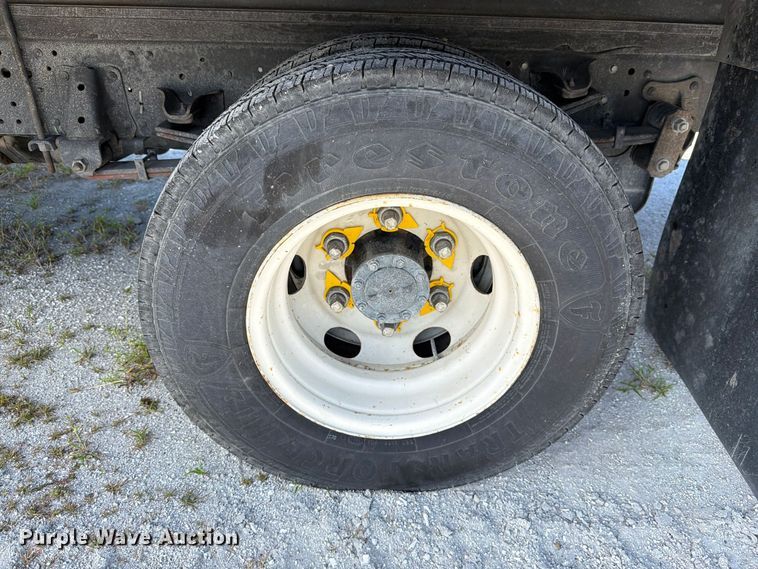 image for item YA5355 2017 Isuzu NPR box truck