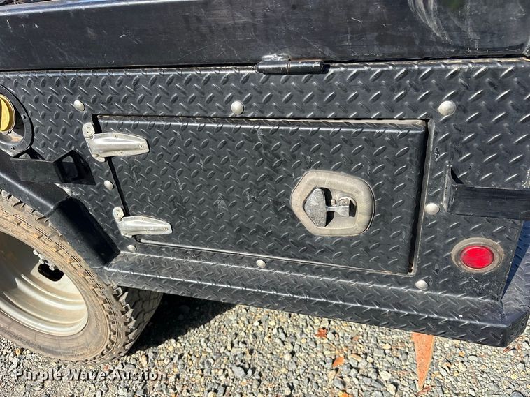 image for item YA5371 2019 Ford F350 Super Duty Crew Cab flatbed truck