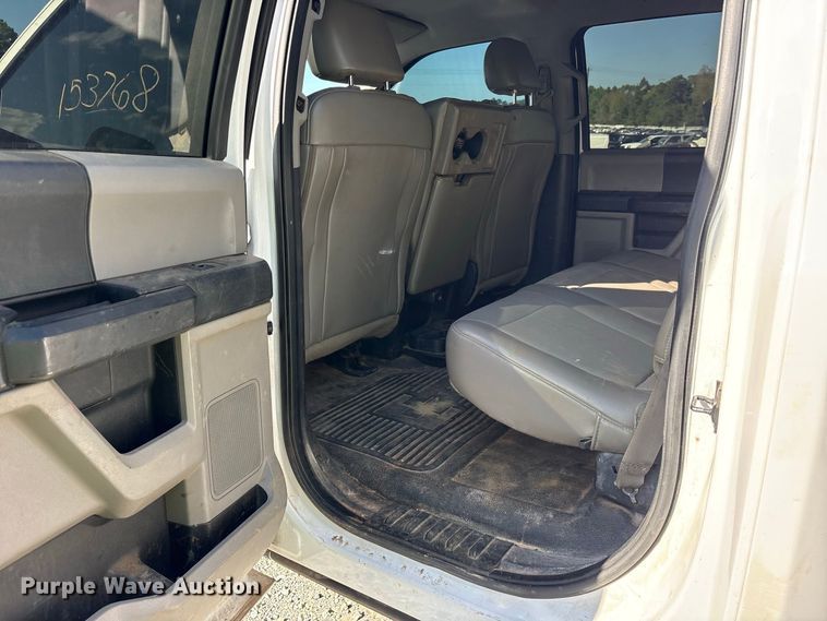 image for item YA5371 2019 Ford F350 Super Duty Crew Cab flatbed truck