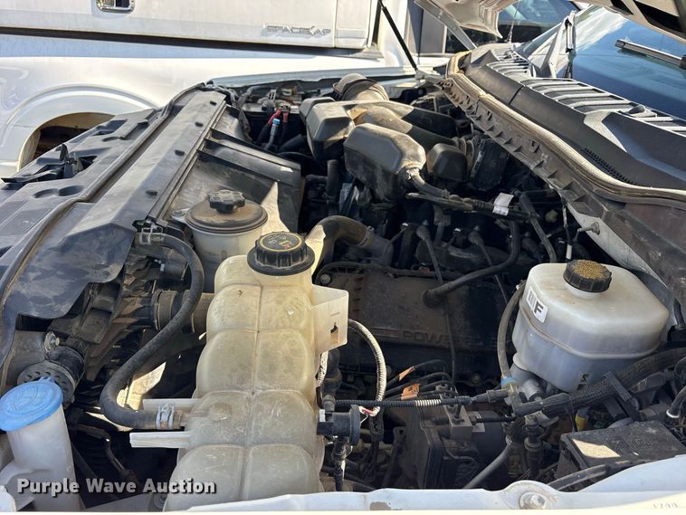 image for item YA5371 2019 Ford F350 Super Duty Crew Cab flatbed truck
