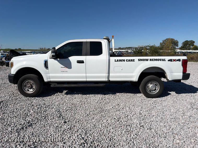 image for item YA5384 2019 Ford F250 Super Duty Ext. Cab pickup truck