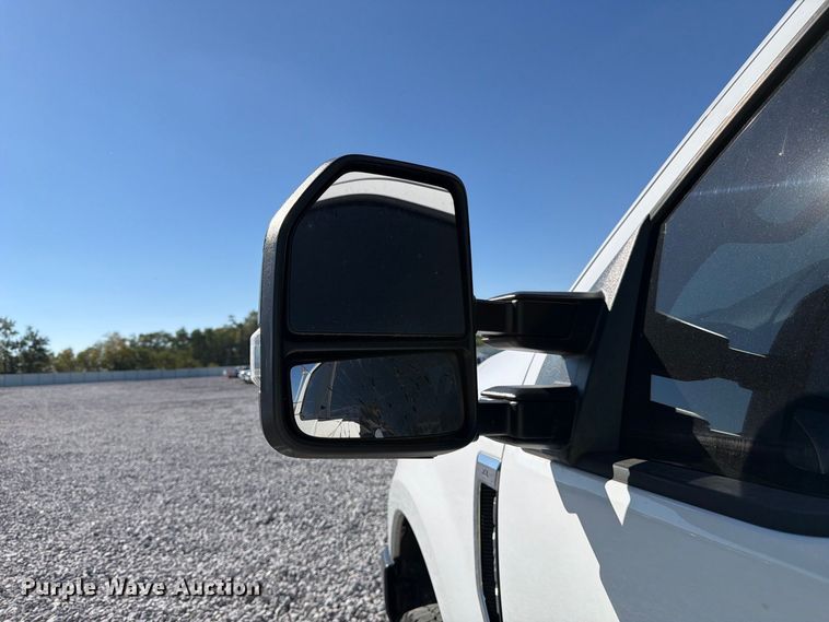 image for item YA5384 2019 Ford F250 Super Duty Ext. Cab pickup truck