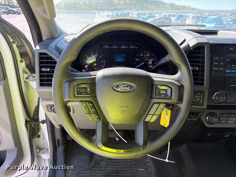 image for item YA5384 2019 Ford F250 Super Duty Ext. Cab pickup truck