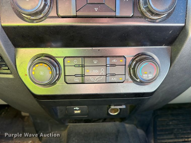 image for item YA5384 2019 Ford F250 Super Duty Ext. Cab pickup truck