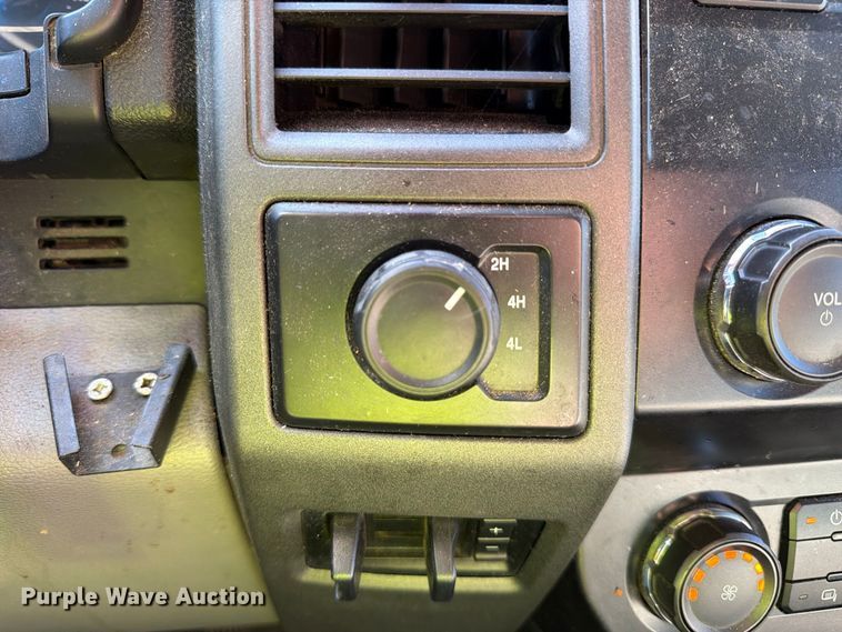 image for item YA5384 2019 Ford F250 Super Duty Ext. Cab pickup truck