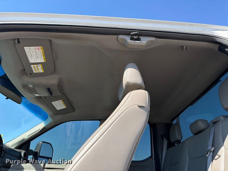 image for item YA5384 2019 Ford F250 Super Duty Ext. Cab pickup truck