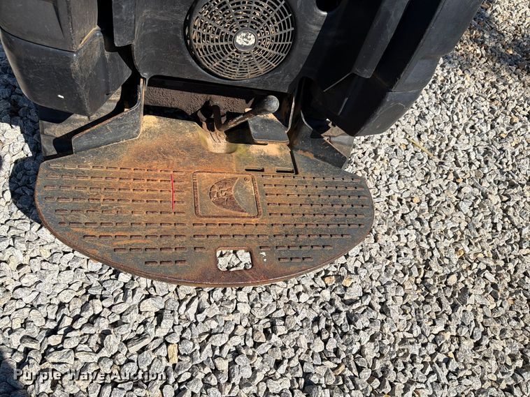 image for item YA5453 2016 Ditch Witch R300 cable plow
