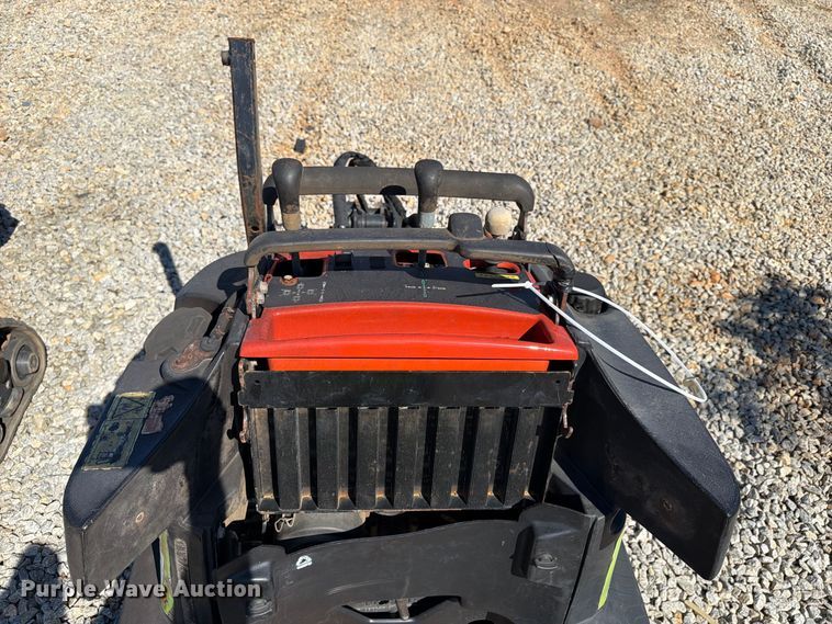 image for item YA5453 2016 Ditch Witch R300 cable plow