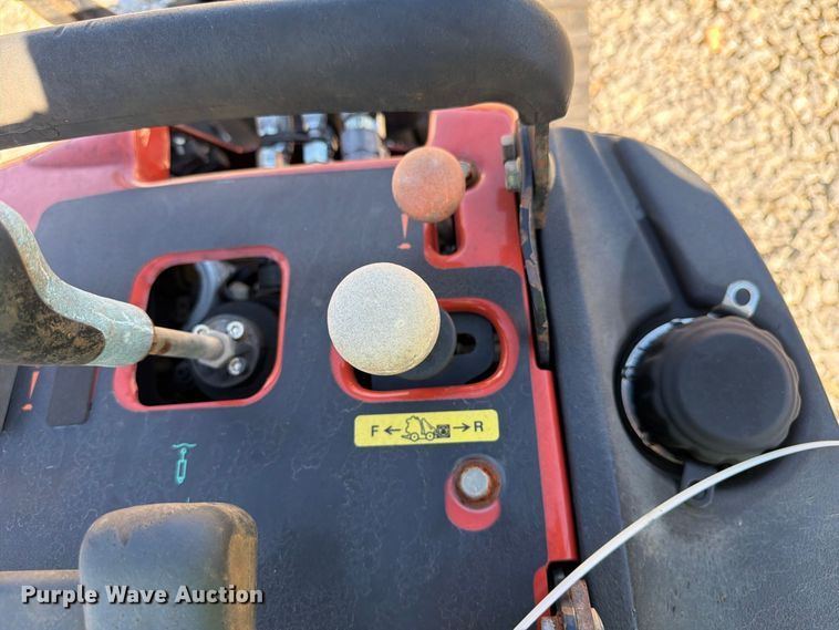 image for item YA5453 2016 Ditch Witch R300 cable plow