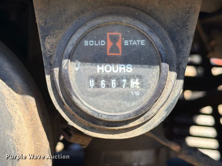 image for item YA5453 2016 Ditch Witch R300 cable plow