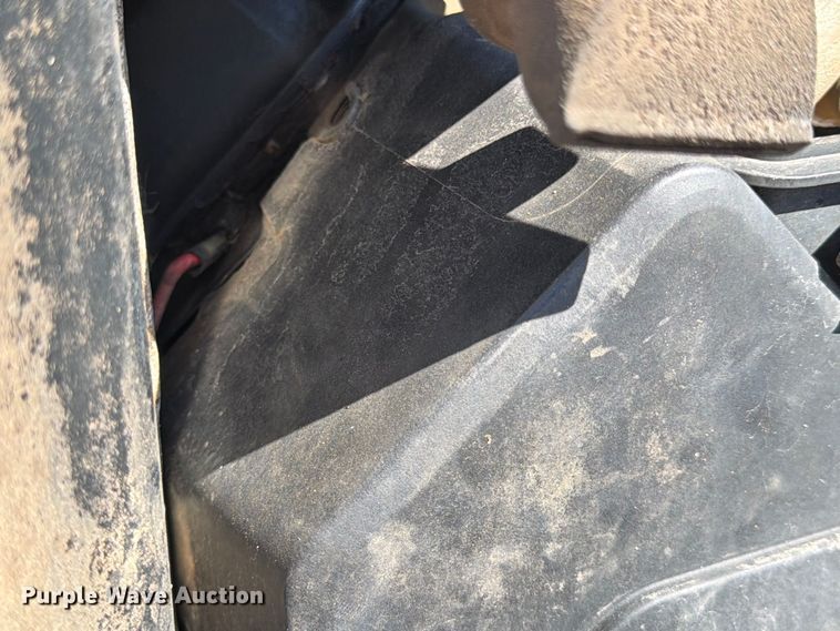 image for item YA5453 2016 Ditch Witch R300 cable plow