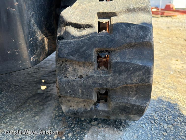 image for item YA5455 2016 Ditch Witch R300 cable plow