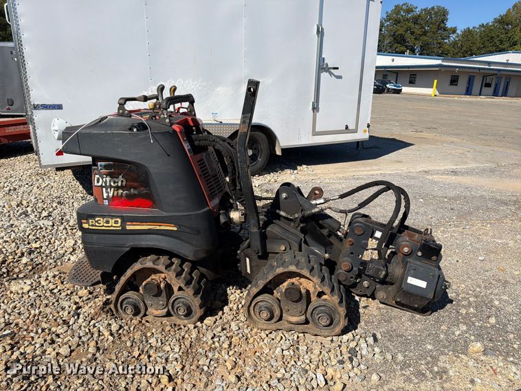 image for item YA5457 2013 Ditch Witch R300 cable plow