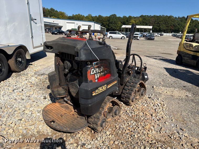 image for item YA5457 2013 Ditch Witch R300 cable plow