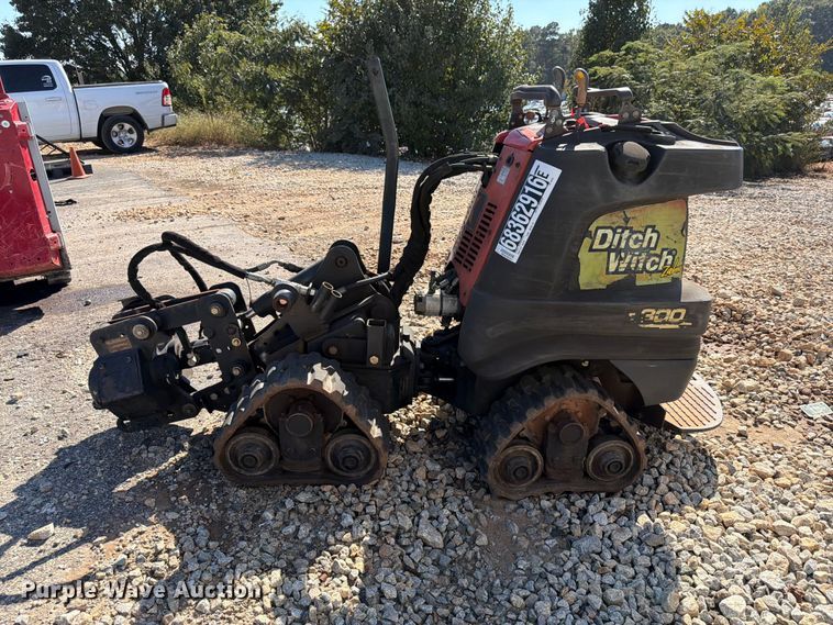 image for item YA5457 2013 Ditch Witch R300 cable plow