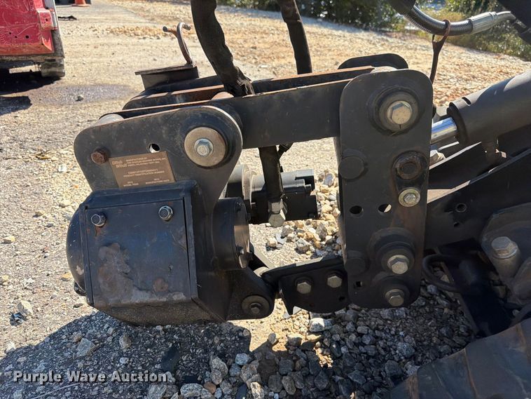 image for item YA5457 2013 Ditch Witch R300 cable plow