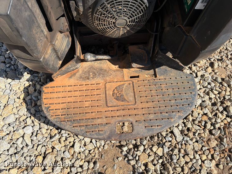 image for item YA5457 2013 Ditch Witch R300 cable plow