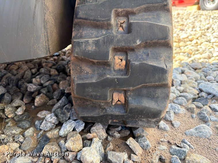 image for item YA5457 2013 Ditch Witch R300 cable plow