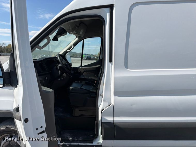 2023 Ford TRANSIT