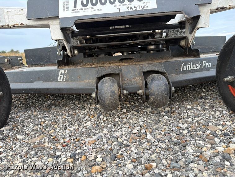 image for item YA5765 2022 Bobcat ZT3000 ZTR lawn mower