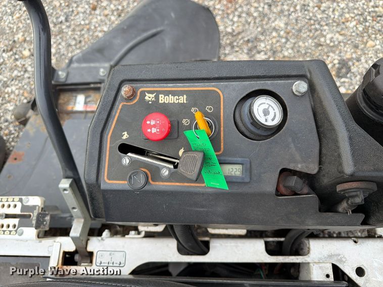 image for item YA5765 2022 Bobcat ZT3000 ZTR lawn mower