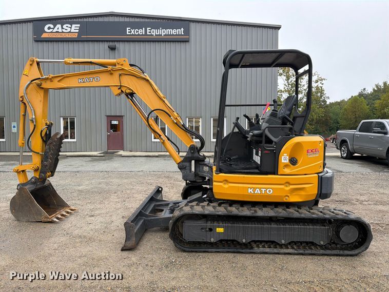 image for item DT2947 Kato HD50v5 Mini excavator
