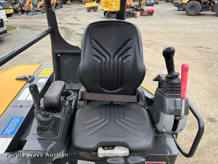 image for item DT2947 Kato HD50v5 Mini excavator