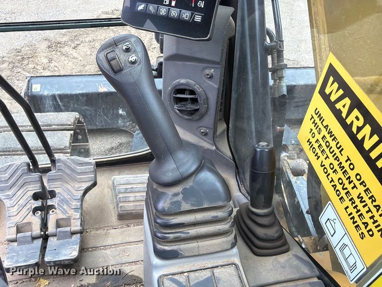 image for item DT2948 2022 Caterpillar 310 mini excavator