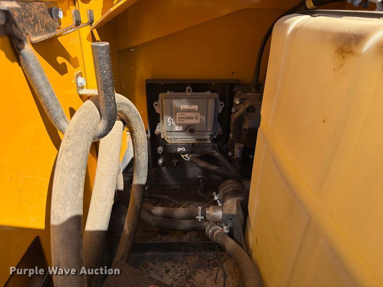 image for item DT2949 2022 Kato 512LC-7 excavator