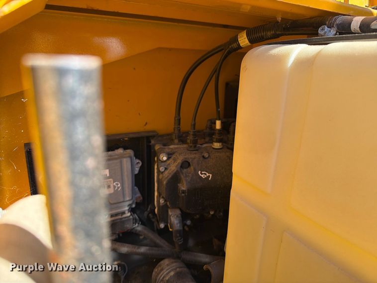 image for item DT2949 2022 Kato 512LC-7 excavator