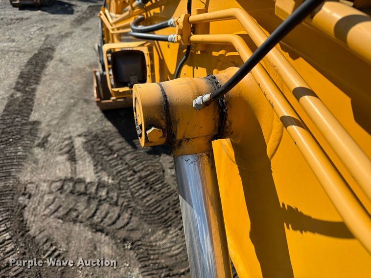 image for item DT2949 2022 Kato 512LC-7 excavator