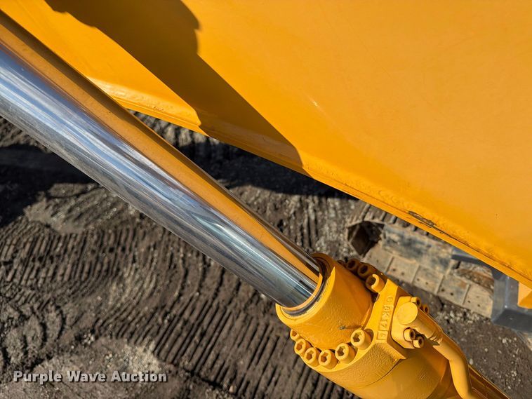 image for item DT2949 2022 Kato 512LC-7 excavator