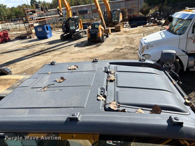 image for item DT2949 2022 Kato 512LC-7 excavator