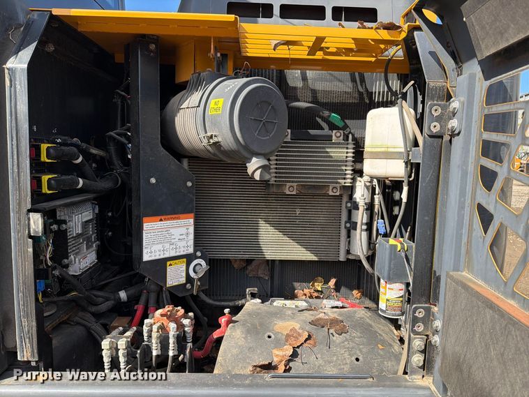 image for item DT2949 2022 Kato 512LC-7 excavator