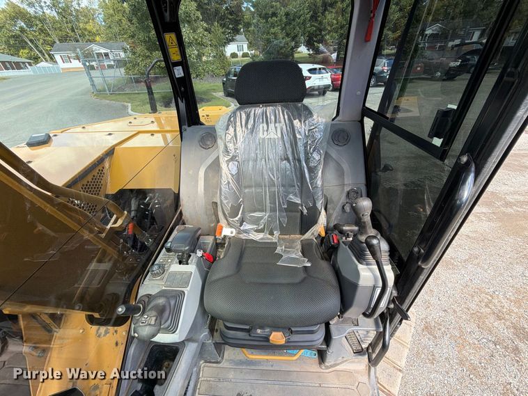 image for item DT2950 2022 Caterpillar 307.5 mini excavator