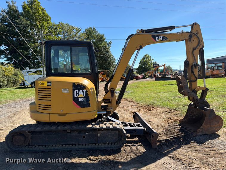 image for item DT2951 2016 Caterpillar 305E2 mini excavator