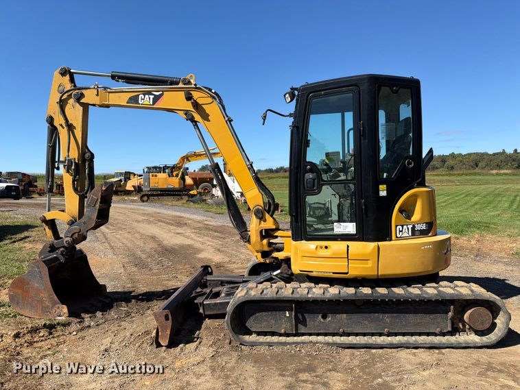 image for item DT2951 2016 Caterpillar 305E2 mini excavator