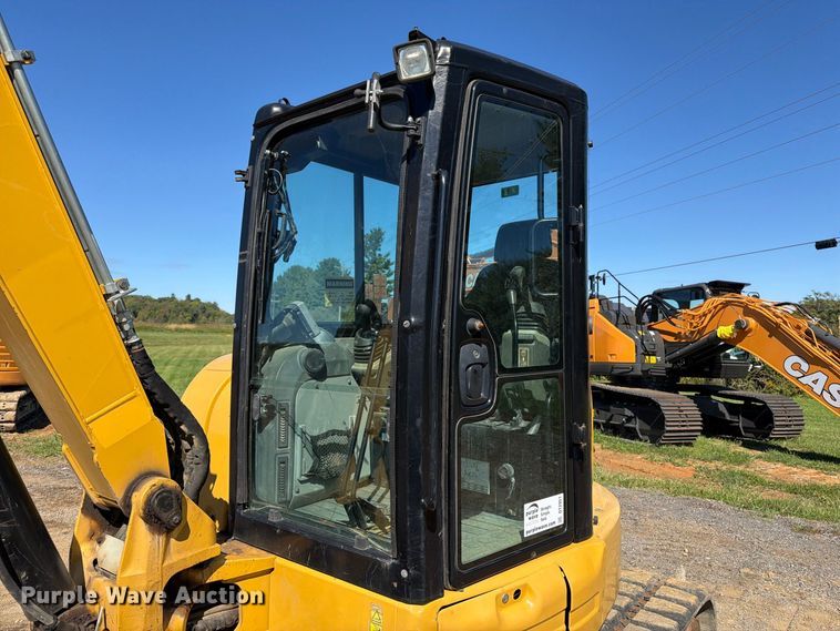 image for item DT2951 2016 Caterpillar 305E2 mini excavator