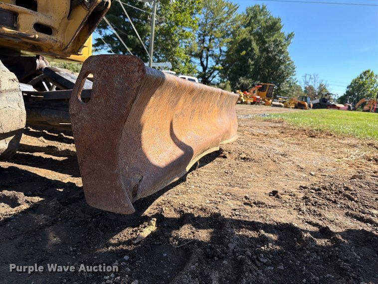 image for item DT2951 2016 Caterpillar 305E2 mini excavator