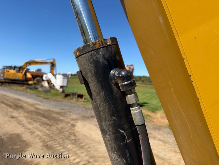 image for item DT2951 2016 Caterpillar 305E2 mini excavator