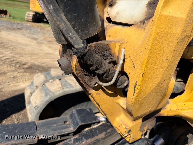 image for item DT2951 2016 Caterpillar 305E2 mini excavator
