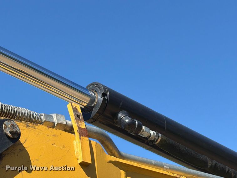 image for item DT2951 2016 Caterpillar 305E2 mini excavator