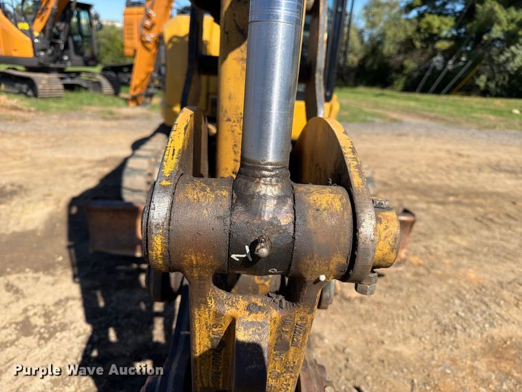 image for item DT2951 2016 Caterpillar 305E2 mini excavator