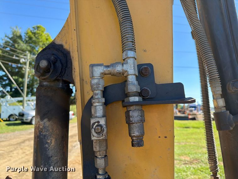image for item DT2951 2016 Caterpillar 305E2 mini excavator