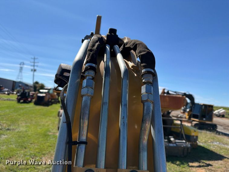 image for item DT2951 2016 Caterpillar 305E2 mini excavator