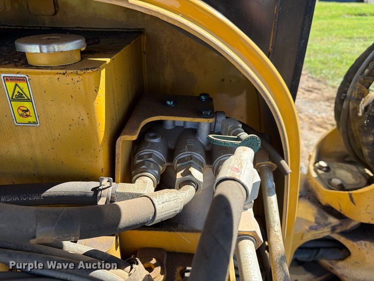 image for item DT2951 2016 Caterpillar 305E2 mini excavator