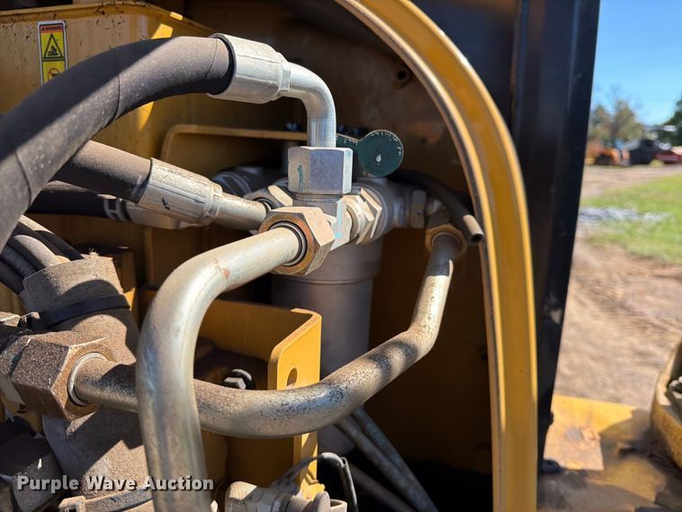 image for item DT2951 2016 Caterpillar 305E2 mini excavator