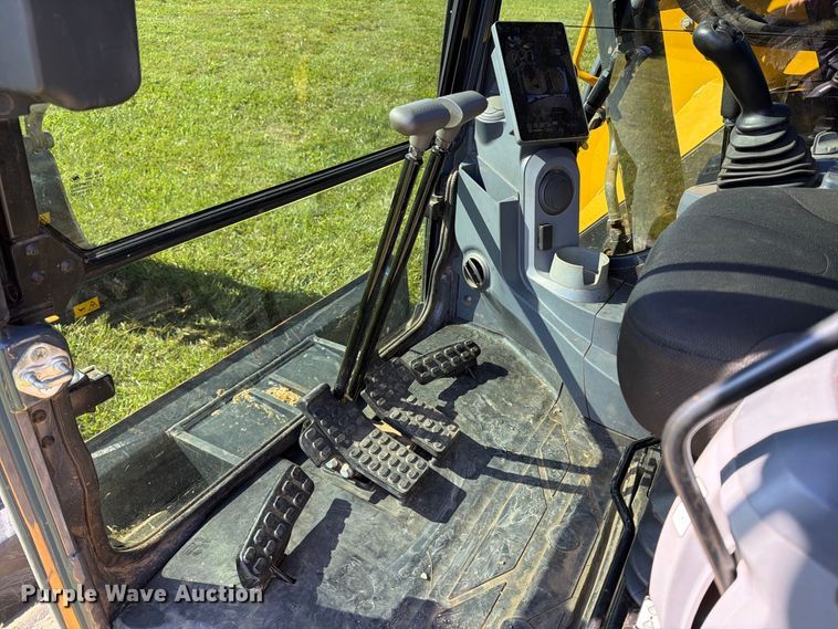 image for item DT2952 2024 John Deere 75P mini excavator