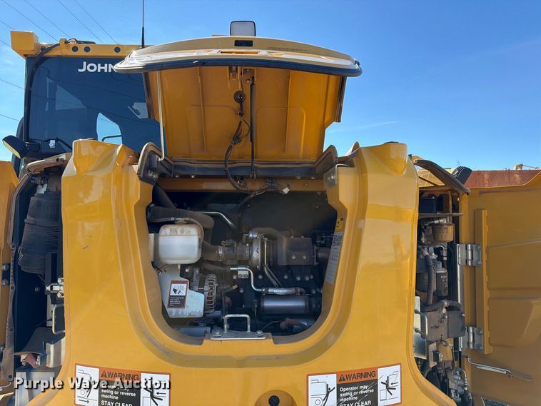 image for item DT2952 2024 John Deere 75P mini excavator